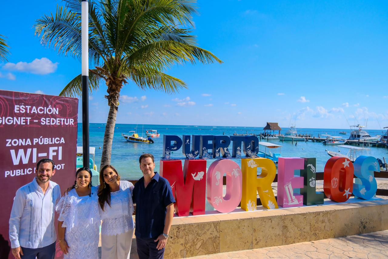 Activan módulos de internet público de alta velocidad en Puerto Morelos.