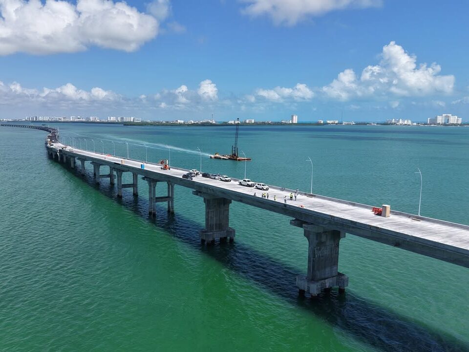 Puente Nichupté registra un avance de 96%