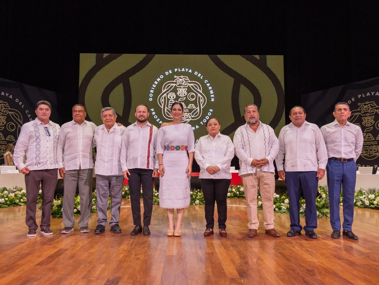 Celebra Playa del Carmen 33 años de historia; reconocen a fundadores.