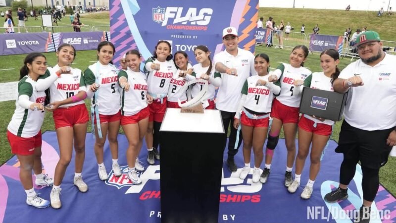 Mayas de Cancún conquistan el título femenil Sub-15 de los NFL FLAG Championships.